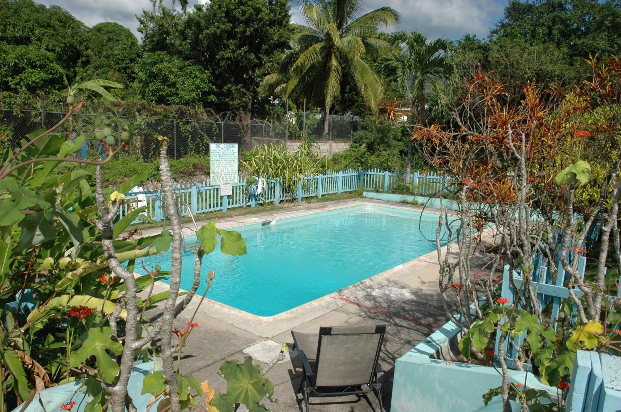 The Gardens Villa Kingston Luaran gambar