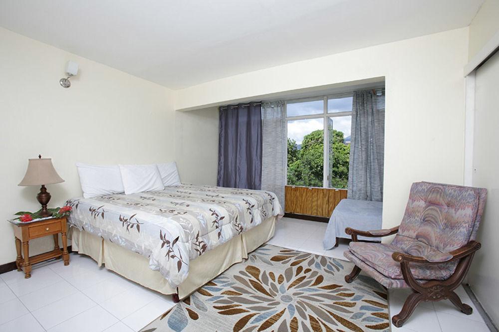 The Gardens Villa Kingston Luaran gambar