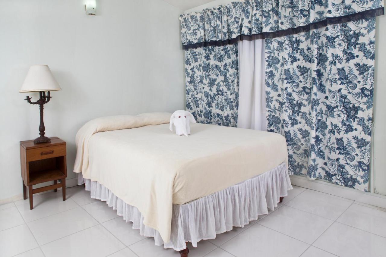 The Gardens Villa Kingston Luaran gambar